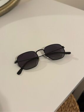 Cole Haan Matte Black Metal Hexagonal Polarized Sunglasses Retro UV